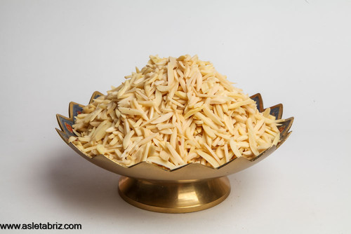 تهیه شده از بادام ممتاز ایرانی امسالی